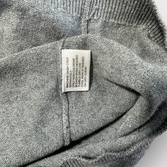 COTTON CASHMERE SWEATER IN LAKE HEATHER - Picture 6 of 6